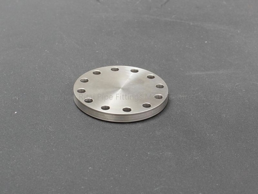 #150 जाली स्टेनलेस स्टील Flanges Pn16 RTJ ब्लाइंड मेटल क्लियर लाह