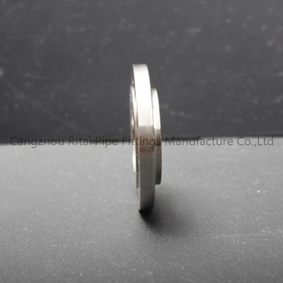ASME B16.5 कार्बन स्टील निकला हुआ किनारा SORF वेल्डिंग Q235 150 # 300 # 600 #